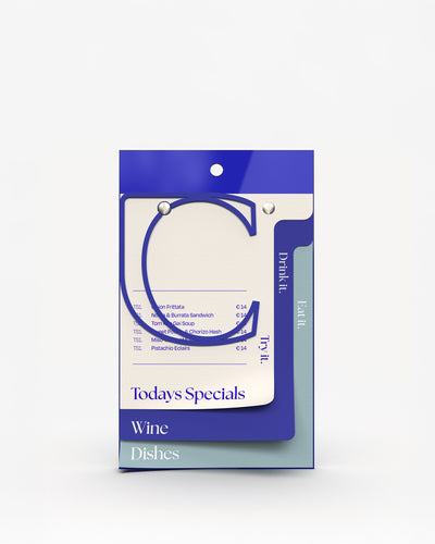 Portamenús de acrílico A5 azul Klein con carta impresa fijada#menu-size_A5